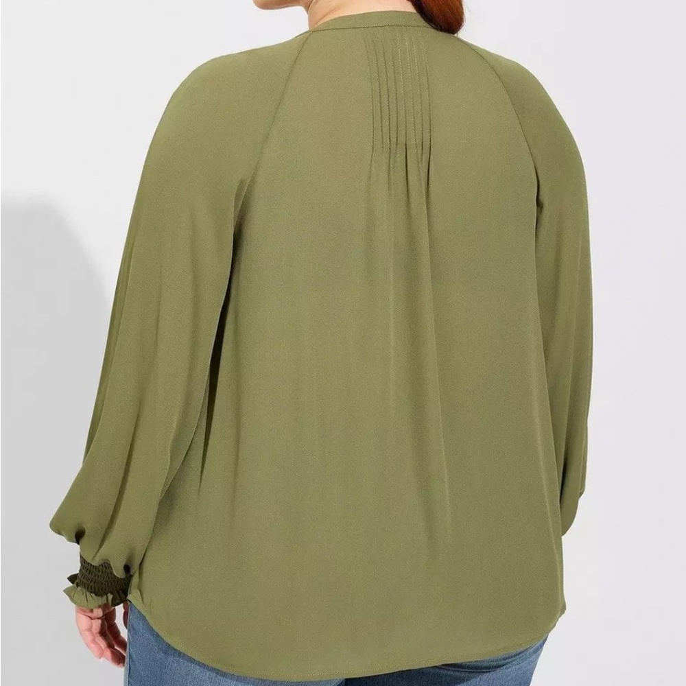 Torrid Georgette Smocked Button Front Blouse Size… - image 3